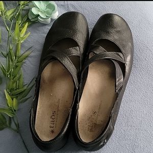 Taos ballerina flats